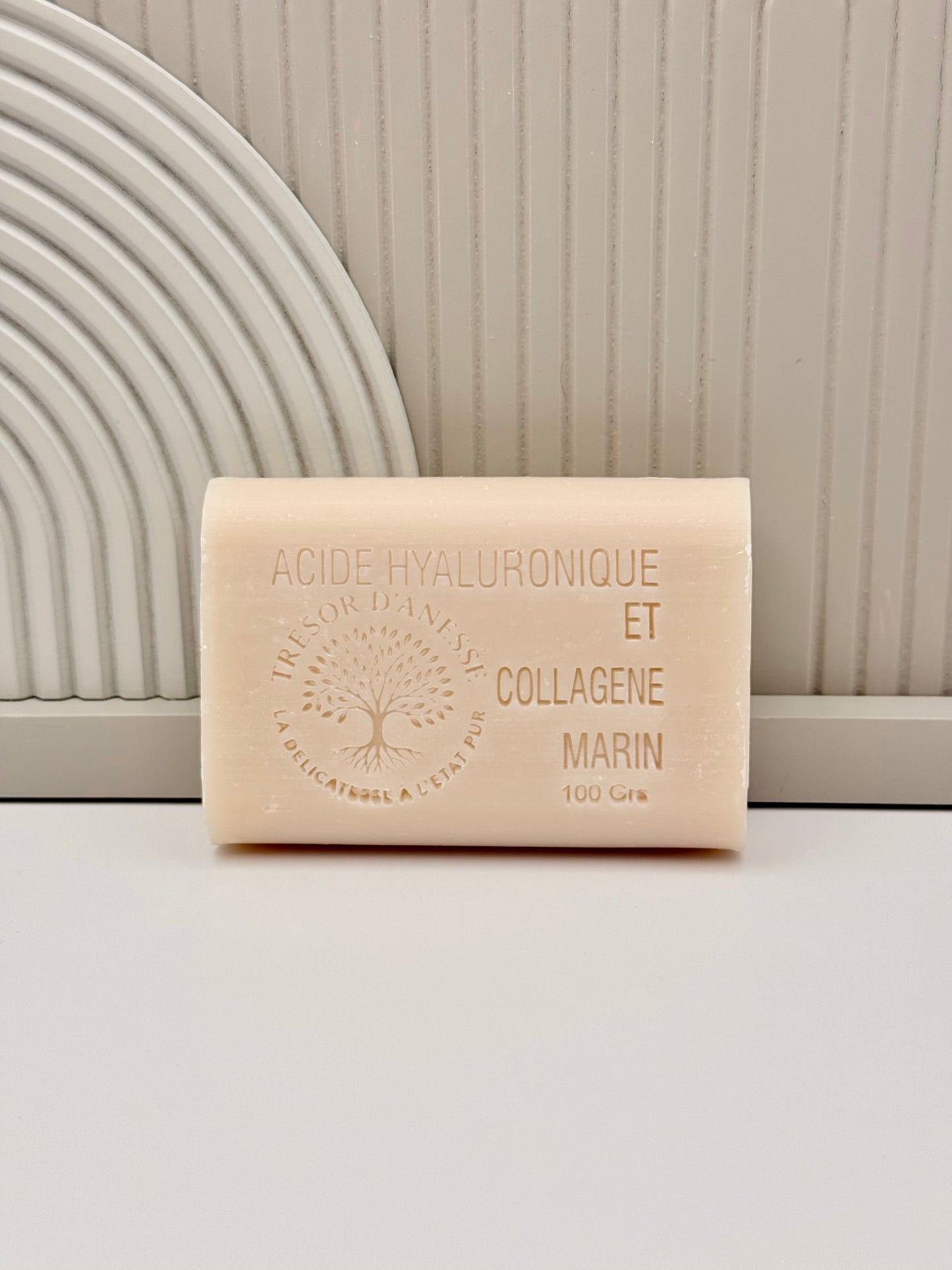 Savon bio collagène marin acide hyaluronique lait d'ânesse anti-âge
